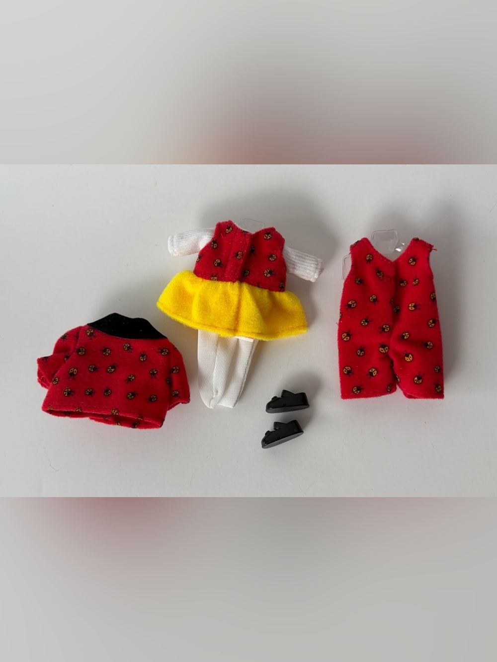 Barbie Kelly Fashion Avenue 16696 Ladybug outfits - Picture 3 of 4